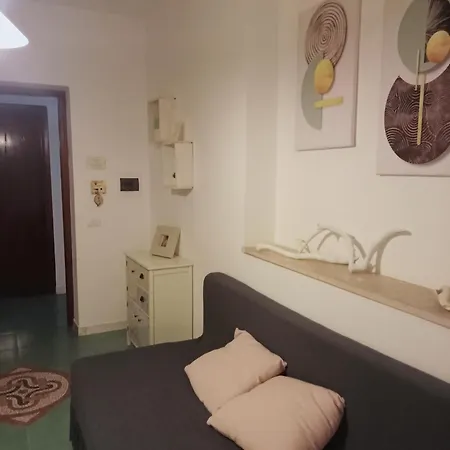 Camera Privata Con Bagno E Cucinino *