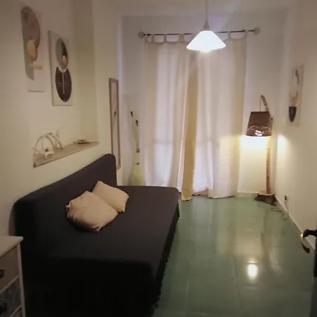 Camera Privata Con Bagno E Cucinino Appartamento *