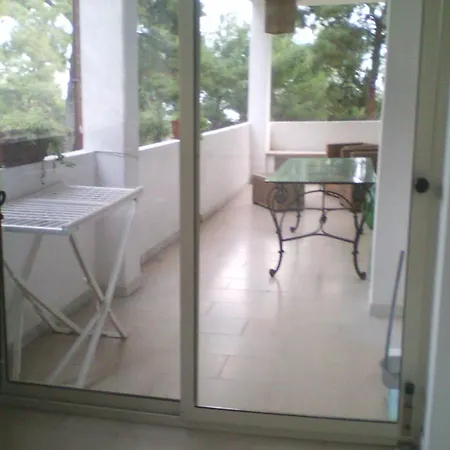 Camera Privata Con Bagno E Cucinino *